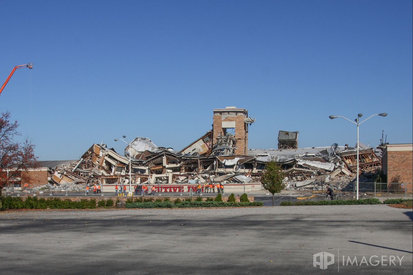 executive-inn-rubble